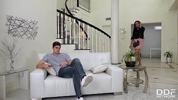 Preview 1 of Bf Dad - Stacked Stepmom Anissa Kate Seduces &amp_ Deep Throats His John