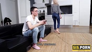 Preview 1 of Graney Wank - SIS.PORN. Chick returned home after party and tempted stepbro who was playing videogames