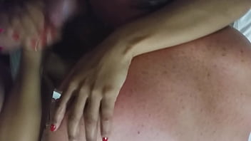 Preview 2 of Wigan Ags - Corno de calcinha filma esposa gozando no pau de cdzinha