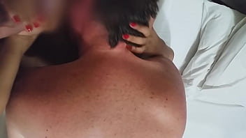 Preview 3 of Wigan Ags - Corno de calcinha filma esposa gozando no pau de cdzinha