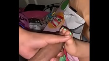Preview 4 of Xnxx Schoolsexcom - Love my girlfriend feet?
