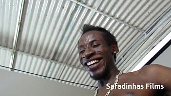 Preview 4 of Mom Orgasme Contractions Video - Blacked Brazil - Neg&atilde_o arromba a bucetinha da novinha