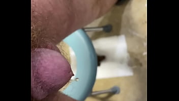 Preview 1 of Xveido Pk - BigbadDragon888 pissing in garage