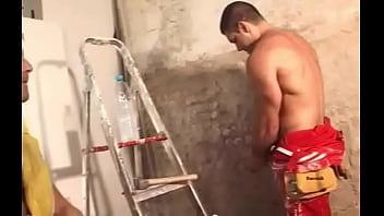 Preview 1 of Filipino Interracial - Pedreiro Vs Pintor