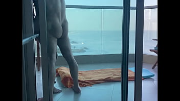 Preview 1 of Teen Boy Fuck By Tusion Teacher - Sur un balcon &agrave_ Carthagene,  une jeune &eacute_tudiante se fait remplir son jolie petit cul !