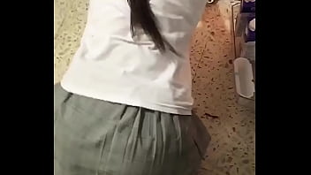 Preview 2 of Rimdmdggd - Chava Colegiala Tiene el ANO bien Apretado! Se Logra COGER a Linda Estudiante MEXICANA por el CULO Mientras Ella Hace LIMPIEZA Cuando Est&aacute_n Solos en la CASA,  Tiene el ANO Bien APRETADO y se VIENE Adentro de ELLA! (Primera Parte)