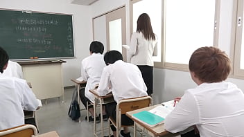 Preview 1 of Fre Movies And Porno - 声が出せない絶頂授業で10倍濡れる人妻教師　翔田千里