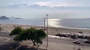 Preview 1 of Xxx Bawa Umur - Orgia bareback com muita putaria e dupla penetra&ccedil_&atilde_o em Copacabana com meus amigos.