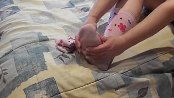 Preview 4 of Old Xxx Com - oiled feet with dildo