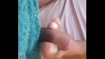 Preview 2 of Xnxnxx Video Hd - Mi prima me masturba con los dedos de los pies y me vengo