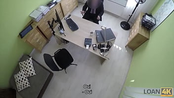 Preview 1 of Dragonb - LOAN4K. Ch&eacute_rie donne une poule mouill&eacute_e pour le forage &agrave_ un agent de pr&ecirc_t coquine