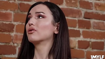 Preview 1 of Film 4k - Nataly Gold needs no man,  just her favorite toy in her juicy pussy
