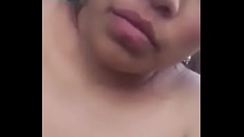 Preview 2 of Squealing Xxx - Mi novia de guatemala