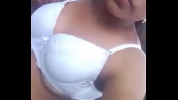 Preview 1 of Squealing Xxx - Mi novia de guatemala