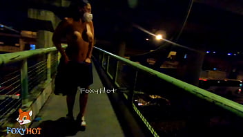Preview 3 of Yes Xxx Download - Cruzando el puente y termino desnudandome por completo. (video completo en mi canal premium de xvideos)