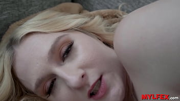 Preview 3 of 3d Sexy Video - Mylfex - Son Gives Anal Button Present for the Best Step-Mom