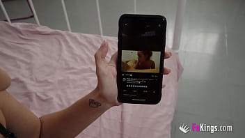 Preview 1 of Solo Pusdy - Lya Missy is desperate for Bangkok&#039_s dick