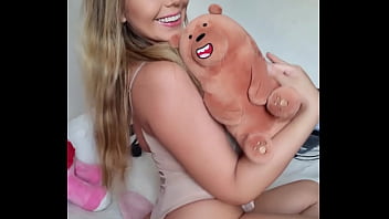 Preview 3 of 1sex Www Com - Feliz com o ursinho... Instagram: boliviana.Mimibolivianaoficial