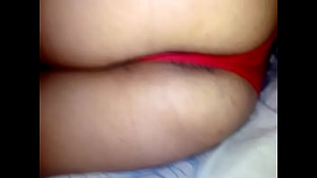 Preview 2 of Johny Sinch - Tanga roja mostrando su cola y panocha