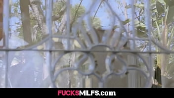 Preview 1 of Isha Rajput Xnxx - Festive pussy and ass fingering fun