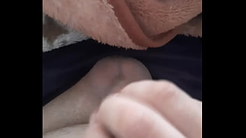 Preview 1 of Xxxii Real Video - Gozei gostoso vendo suas foto bb