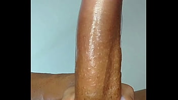 Preview 2 of Julia Ann Drink Pee - Novinho roludo gozando