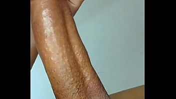 Preview 1 of Julia Ann Drink Pee - Novinho roludo gozando