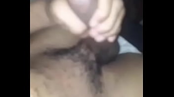 Preview 2 of Johnny Sinch - Novinho batendo punheta na call