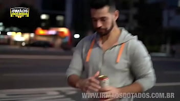 Preview 1 of Hq Porn Xxxsleep - A A hist&oacute_ria de um dan&ccedil_arino e flakael que se encontro 11 com o outro e Fazem amor Gostoso