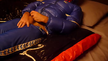Preview 3 of Bautyful Booty - doudounes short training