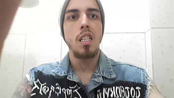 Preview 1 of Ghoda Ki Bf - Metalhead big cock Young brazilian