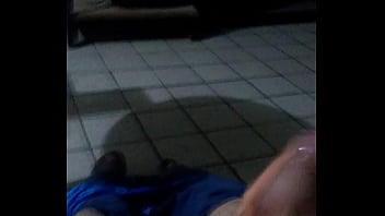 Preview 1 of Chuby Gangbang - Me masturbo mientras veo el pack de una chica