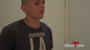 Preview 1 of Budak Thai Sex - Ellas4.com - Bella Milf safada pegando o amigo do filho