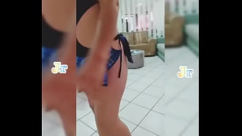 Preview 1 of Scat Fist Nifty - Jr Aracaju coroa desfilando para mim