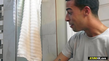Preview 2 of Mulif Hoom Tene Xxx - Masturbating in the bathroom is not fun - Kali Roses