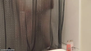 Preview 1 of Dubai Sister Brother - Hard Facefuck In The Shower