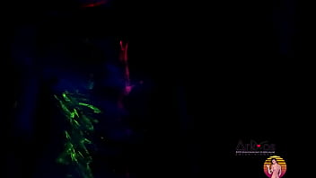 Preview 2 of Huge Giri - Body Paint Colour Clip