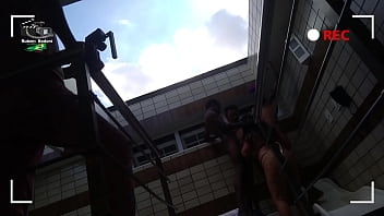 Preview 3 of Aleep Mom - Backstage: Grava&ccedil_&atilde_o do gang bang com a coroa madura bunduda,  atuando com dotados. ( Completo no Xvideos Red )