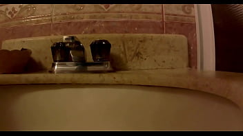 Preview 1 of Lil Girla - le ago videollamada al chakaloso poniendole el cuerno