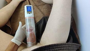 Preview 2 of Bokep Ibu Hamil Besar - Time lapse penis pump