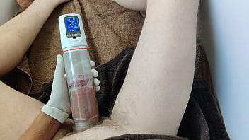 Preview 4 of Bokep Ibu Hamil Besar - Time lapse penis pump