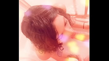 Preview 1 of Desi Saree Wala Sex - Boyfriend pisses in trannys mouth