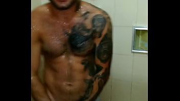 Preview 4 of Annainanna Xnxxhd - Allan Guerra banho de sunga branca