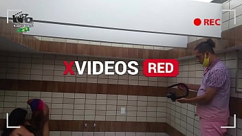 Preview 4 of Saheliyon Chopra - Making of : Coroa experiente fazendo cena com novinho cheio de tatuagem do pau grande. Wallif Santos ((( Completo no Xvideos Red  )))