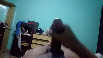 Preview 4 of Xxxhndi Porn - Tirando o leite acumulado
