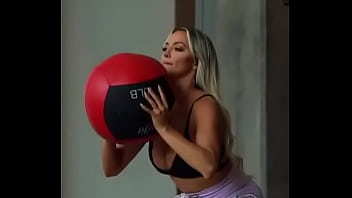 Preview 4 of Tamil Scandals Porn Videos - Lindsey Pelas Commercial