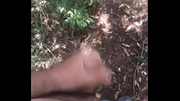 Preview 3 of Nokrani Sexs - Tocando uma no mato