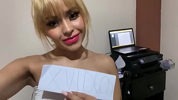 Preview 1 of Petite Mom Asian - V&iacute_deo de verificaci&oacute_n
