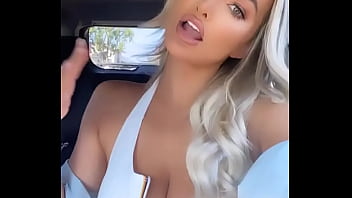 Preview 1 of Sexxi Vido - Lindsey Pelas Cleavage