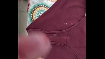 Preview 1 of New Soney Loeyn Xxx - corrida en bragas de mi mujer 156